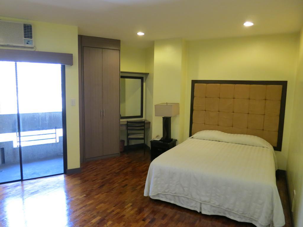 Midland Plaza Aparthotel Manila Room photo